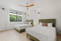 Private Beach Villa in Playa Grande Costa Rica Pool, Free WiFi and parking, AC