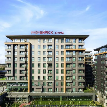 Mövenpick Living Istanbul Camlivadi Отели рядом с достопримечательностью «Торговый центр Axis Istanbul»