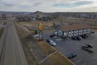 Super 8 by Wyndham Miles City - Pysäköinti