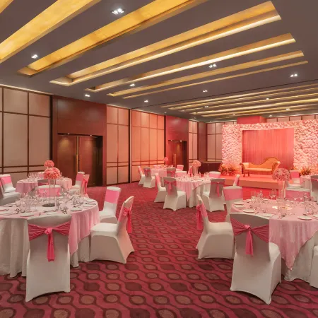 DoubleTree by Hilton Gurugram Baani Square