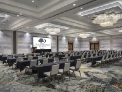 DoubleTree by Hilton Modesto Hotels in Modesto