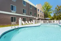 Holiday Inn Express & Suites MEBANE by IHG - Pools