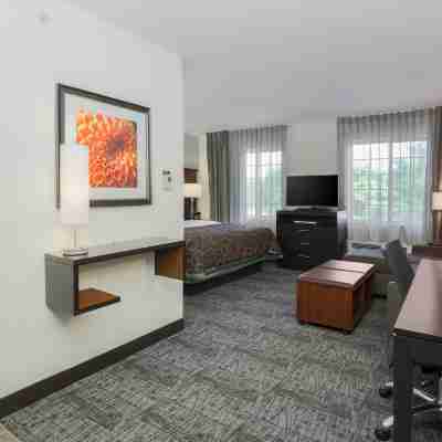 Staybridge Suites PHILADELPHIA-MT. LAUREL by IHG Rooms