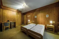 Poschiavo Suisse Hotel & Traditional Fondue Stube