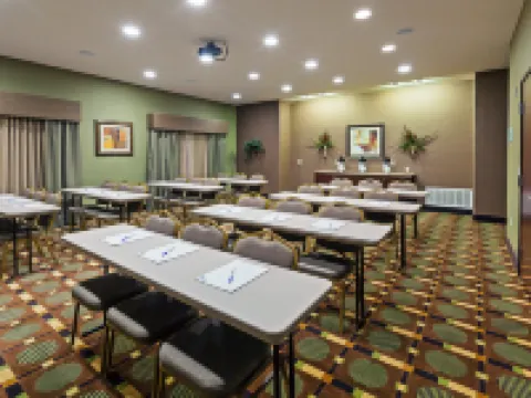 Holiday Inn Express & Suites Brady by IHG Hotels in Brady