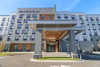 Hampton Inn & Suites by Hilton Chicago Medical District UIC Hotels near Midway International Airport