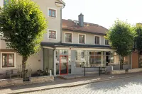 家園飯店 馬約倫 住宿飯店