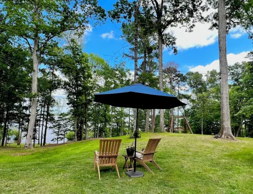 Lake Sam Rayburn "True" Waterfront Escape - Bring Boat, Kayak & Fishing Poles!