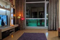 Sunny Beach Retreat for Two