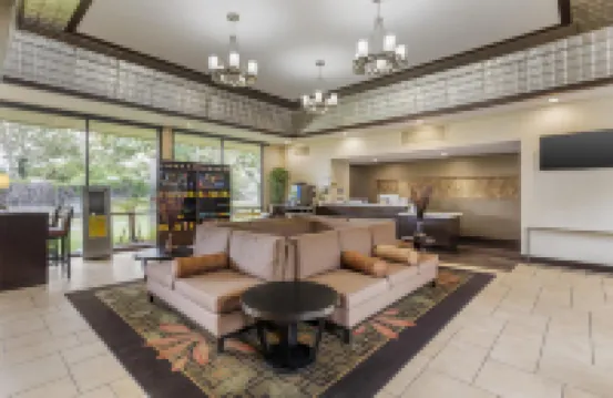 Best Western Plus Garden Court Inn