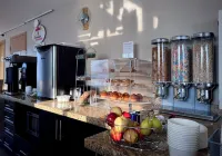 Super 8 by Wyndham Guelph Các khách sạn ở Fergus