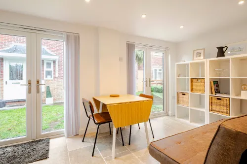 Skylight Studio near Hospital -  Apartamentos vacacionales