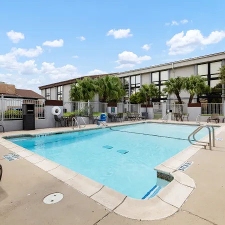 Holiday Inn MCALLEN – MEDICAL CENTER AREA by IHG
