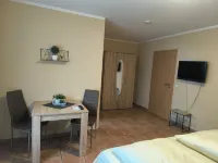 Landgasthof "Zum Schwarzen Roß" Hotels in Gersfeld