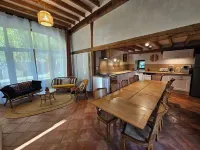 Ancien Moulin au Bord D'une Rivière aux Portes du Morvan Hotels in Vault-de-Lugny