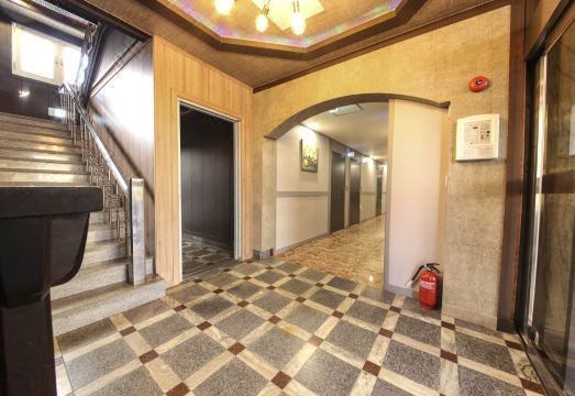 영주 K 호텔의 깔끔하게 리모델링된 침실