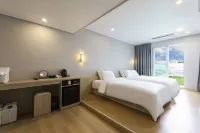 Hotel Razab - 朝食