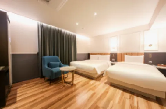 H Avenue Hotel Minam