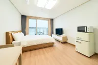 Jebu Island Sea Road Pension - 2-Star