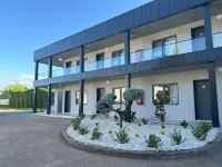 Jolly Knight Motel Hotels in Casula