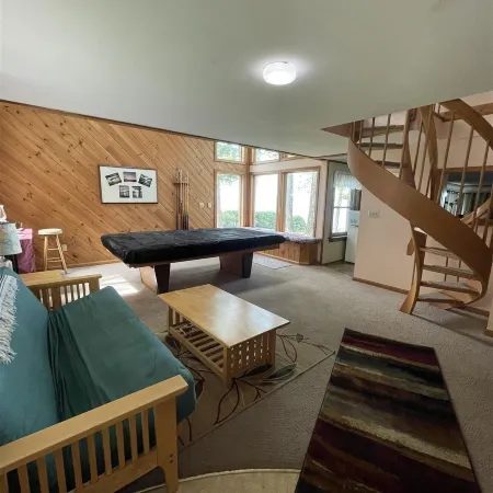 Jordan Bay Getaway Limit 8 Home