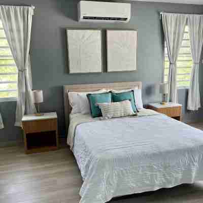 Blue Pearl-4 D'Luxe Beach Retreat Rooms