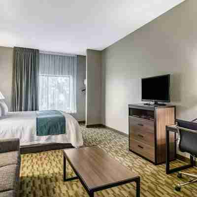 Riverview Inn & Suites, Ascend Hotel Collection Rooms