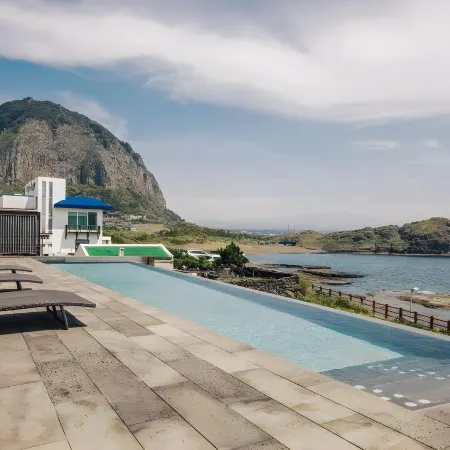 Zen Hideaway@Jeju Отели рядом с достопримечательностью «Мемориал Хендрику Хамелю»