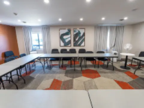 Comfort Suites Hotels in London