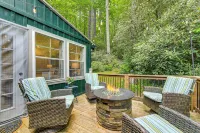 Highlands Vacation Rental - Walk to Main St! - 3-Star