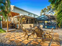 6Br! Sleeps 15+ Htd Pool, Putting Green, Theater, Game Rm, 5 mi to Beaches, Ami Hotels in West Bradenton