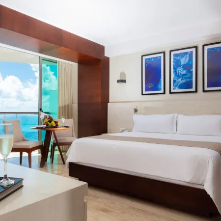 Altitude at Krystal Grand Cancun - All Inclusive