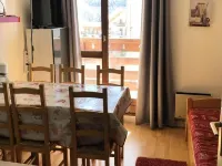 2 Rooms for 6 People