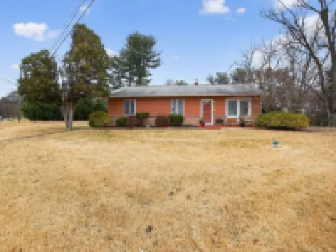 Elegant Home With Game Room Near Bwi 3 Bedroom Home Hotels in Severn