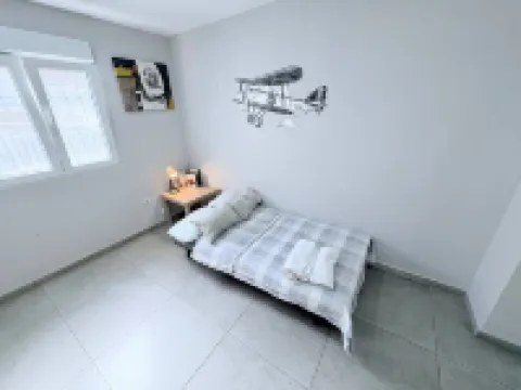 Charming 2 Bedroom Apartment in Elx, Spain