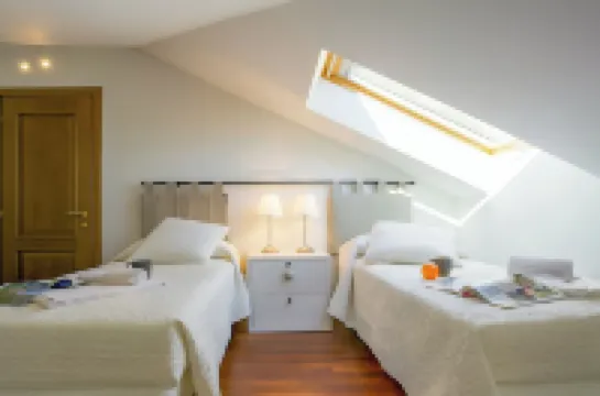 Casa Al Prato Apt. F Hotels near Ancient port of Varenna