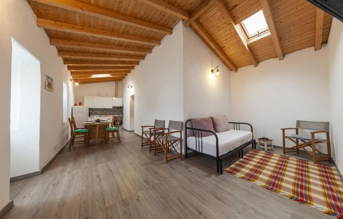 A28 - Castela Street Townhouse in Espiche