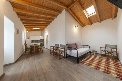 A28 - Castela Street Townhouse in Espiche - 3-Star