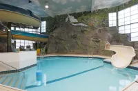 Canad Inns Destination Centre Windsor Park - Pools