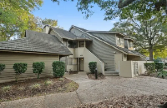 更新的3卧室浴室別墅，13D里士滿公園別墅