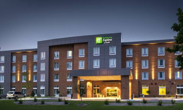 Holiday Inn Express & Suites Madison Central by IHG