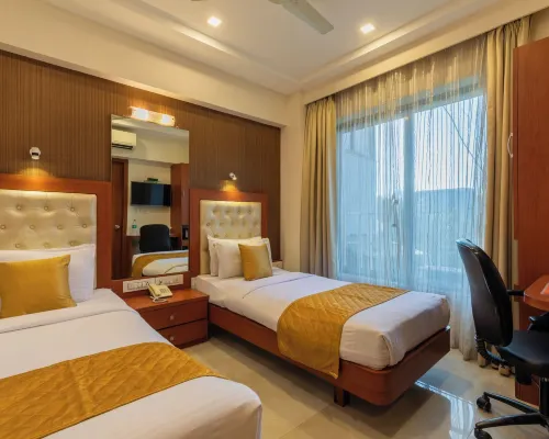 Hotel Lords Mumbai Hotels near RBI