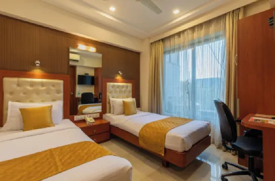 Hotel Lords Mumbai Hotels near RBI