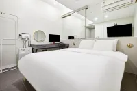Brown Dot Hotel Suwon Jeongja Branch Hotels near Mansuk Park
