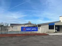 Motel 6 Cross Lanes, WV–Goff Mountain Rd - parking