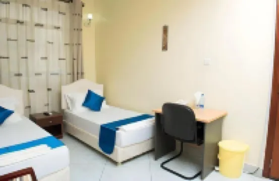 機場中轉山林小屋