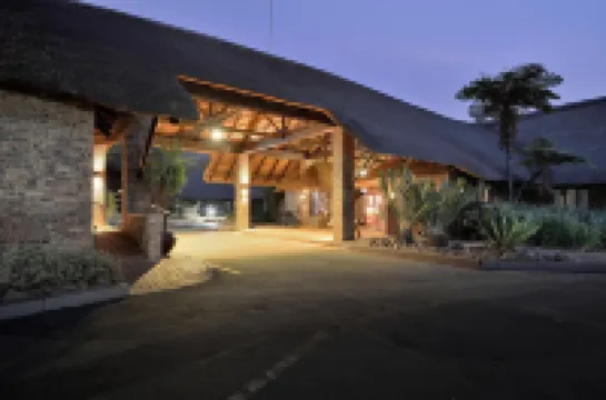 Bakubung Self-Catering Chalets Hotel a 