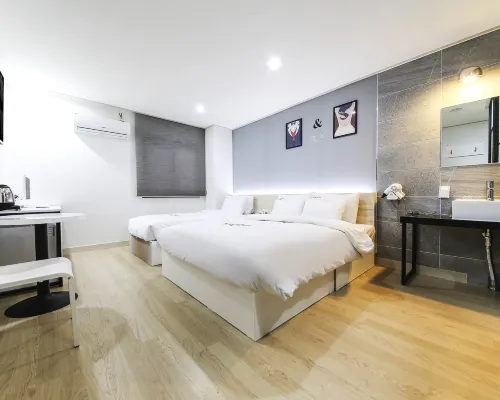 Hotel Bene Hotel dekat Kuil Daegagsa