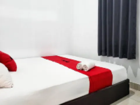 RedDoorz @ Pondok Diana Pantai Ujung Genteng 4 Hotels in Ciracap