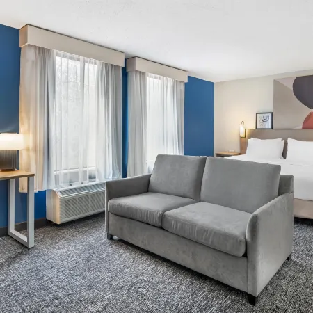 Spark by Hilton Roanoke Airport